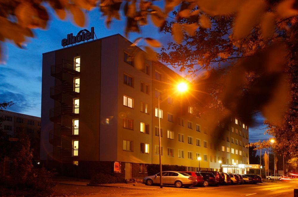 Elbotel Rostock By Centro ภายนอก รูปภาพ